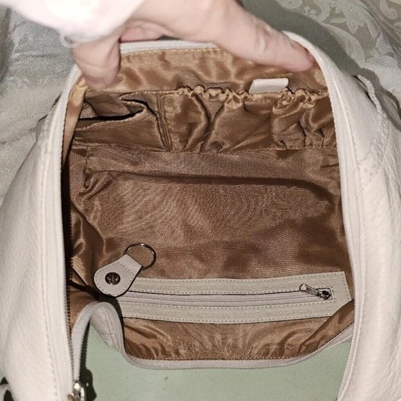 NEW Stone Mountain Cream 100% Leather Small Crescent Shoulder Bag Purse Top Zip - Picture 14 of 14